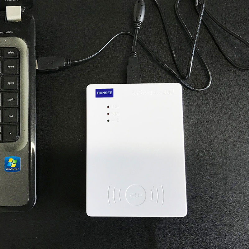 EST-100GA有驅(qū)第三代身份證讀卡器