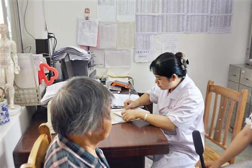 社?？ㄗx卡器進村 就醫(yī)醫(yī)保即時結算