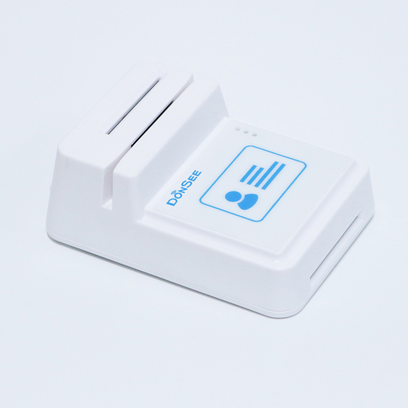 EST-100藍牙社?？ㄗx卡器